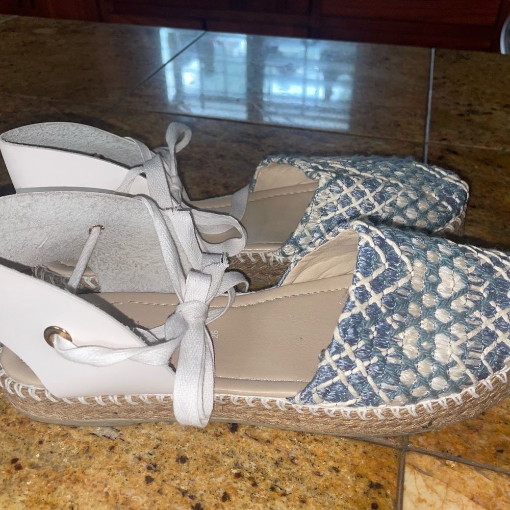 Bundle Of Espadrilles No Name Brand Sz 9 - image 2